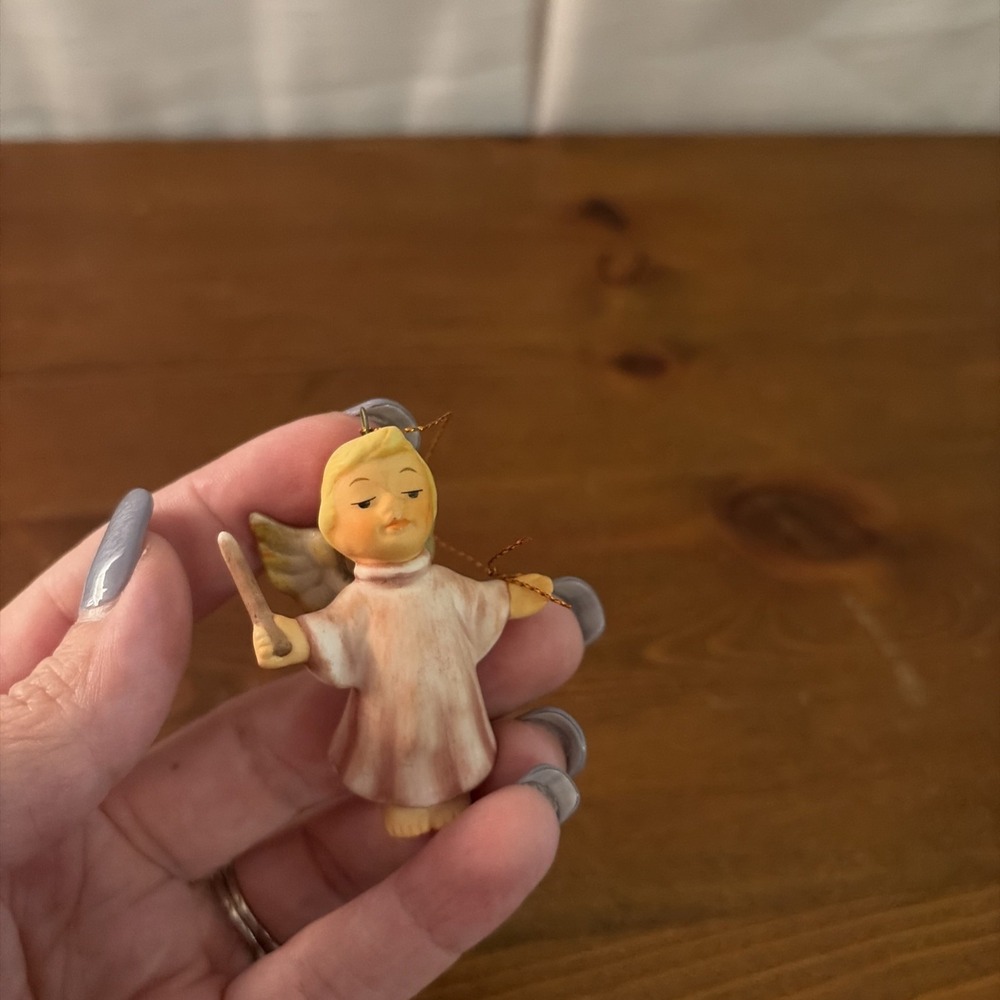 Berta Hummel Ornament Heavenly Chorus Angel With Conductor Wand 301219 Goebel